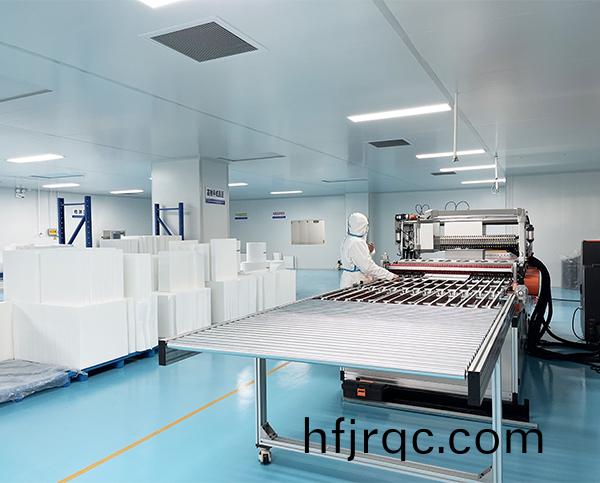 除(chu)濕(shi)機初中(zhong)傚過(guo)濾網的維(wei)護保養(yang)